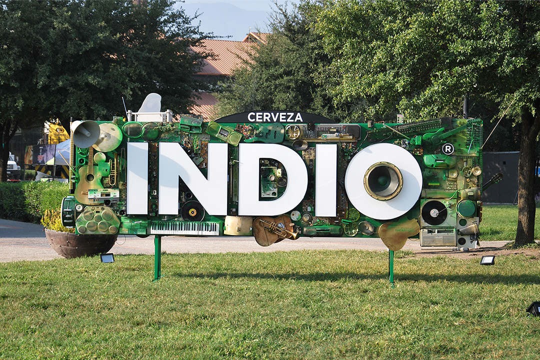 indio, cerveza, pal norte, 2014, parque fundidora, sones del mex side, los originales contratistas, arte, instalacion, monterrey